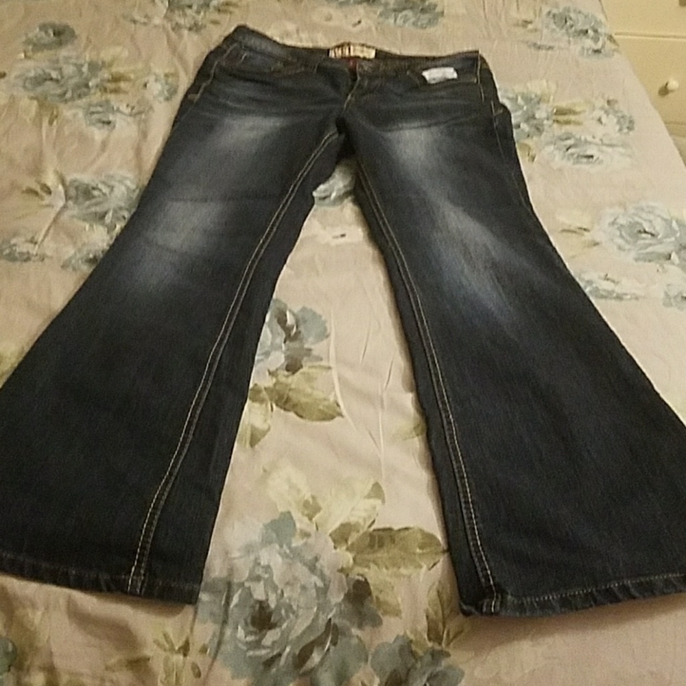 Lei hipster flare jeans